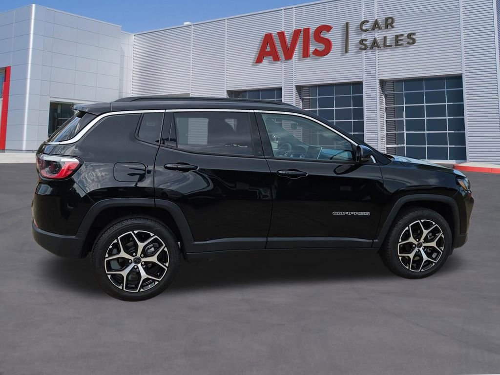 Used 2025 Jeep Compass Limited AWD/4WD image 7