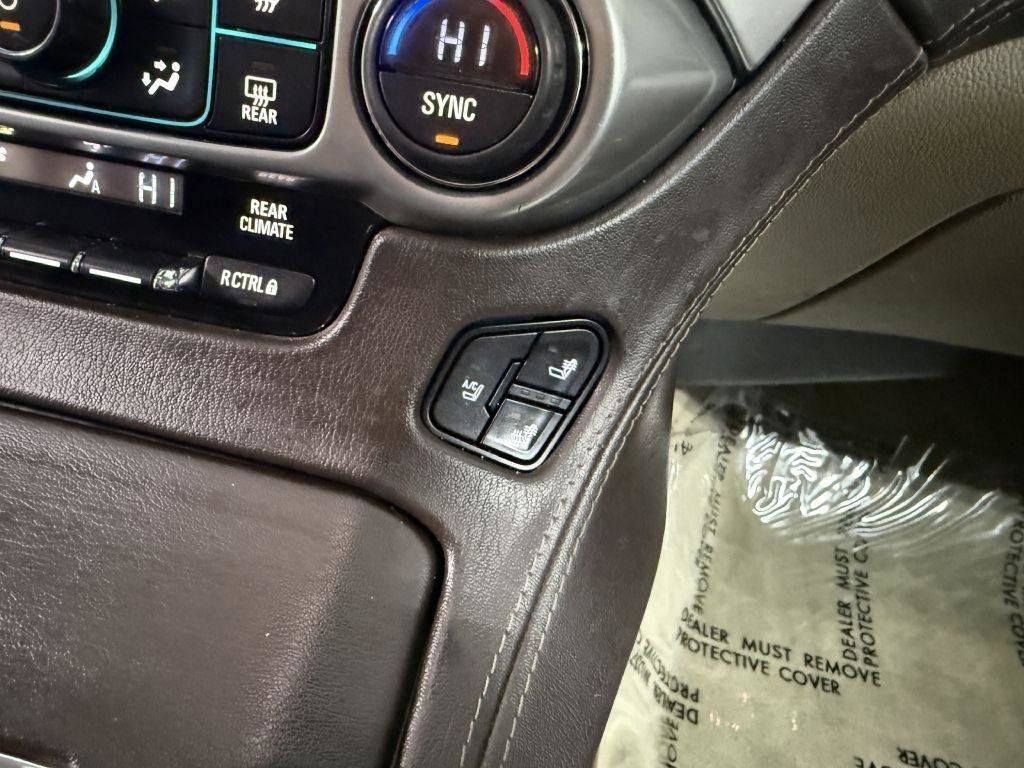 Used 2015 Chevrolet Suburban LTZ image 28