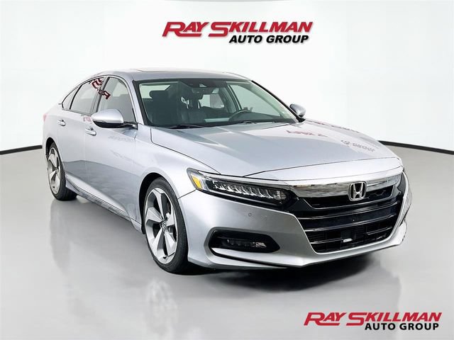 Used 2018 Honda Accord Touring image 1