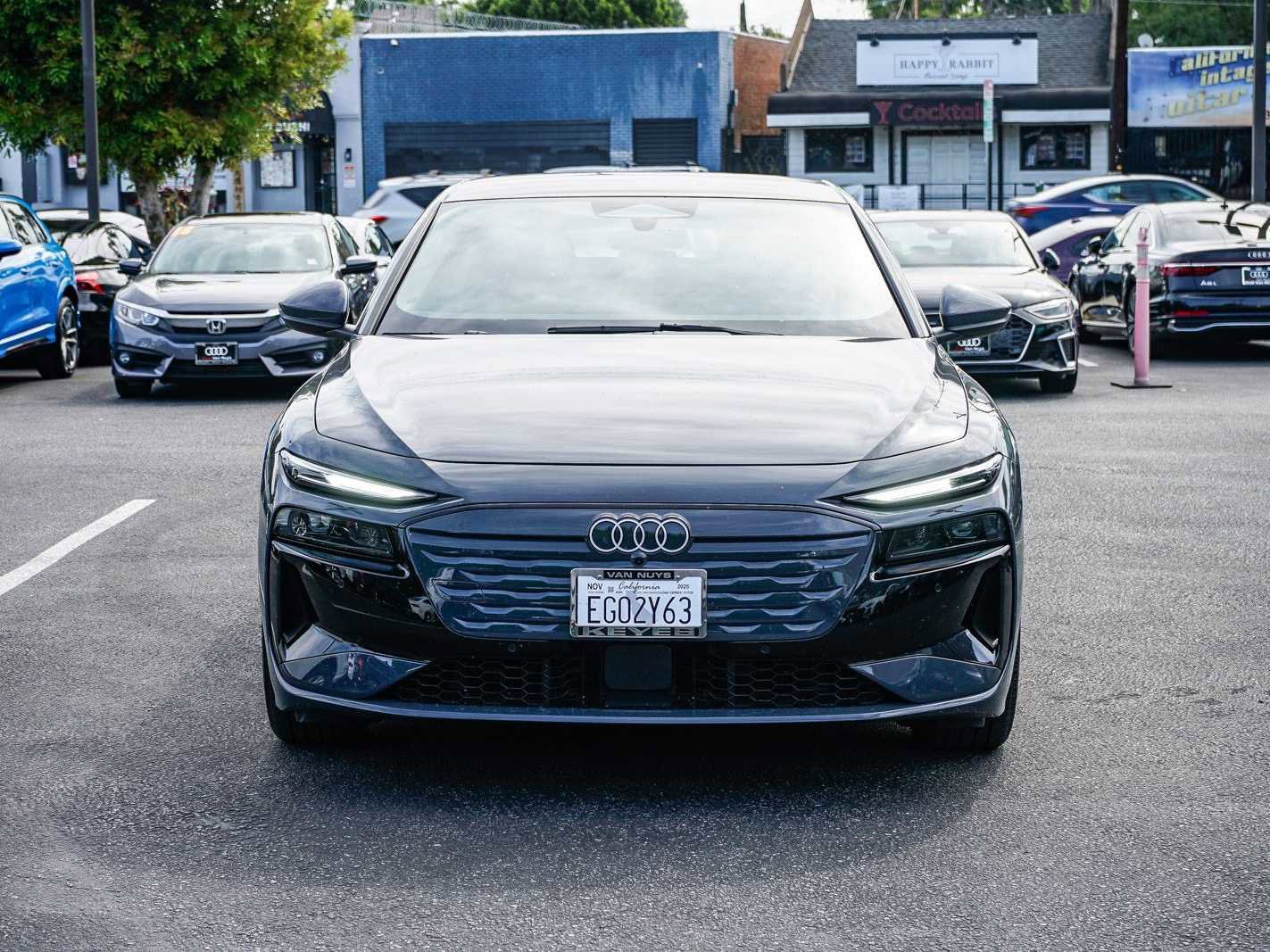 Used 2025 Audi A6 e-tron Premium w/ Convenience Package image 6