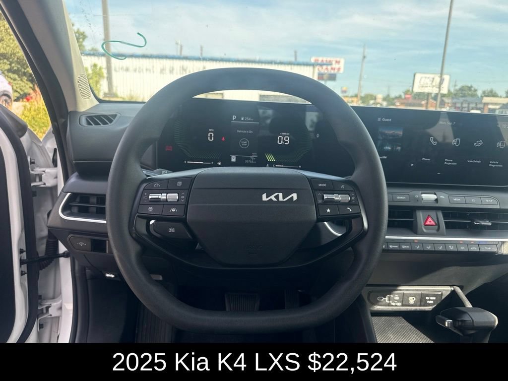 Used 2025 Kia K4 FWD image 10