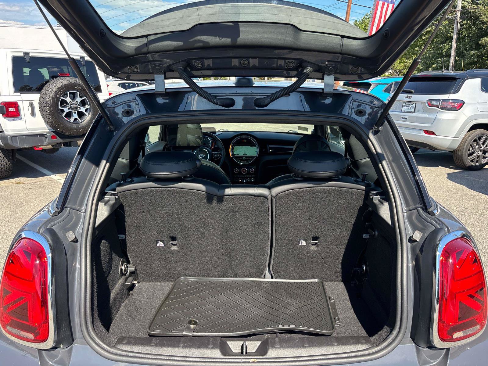 Used 2019 MINI Cooper S w/ Storage Package FWD image 8