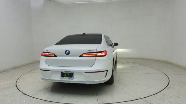 Used 2023 BMW i7 xDrive60 w/ Executive Package 2 image 74