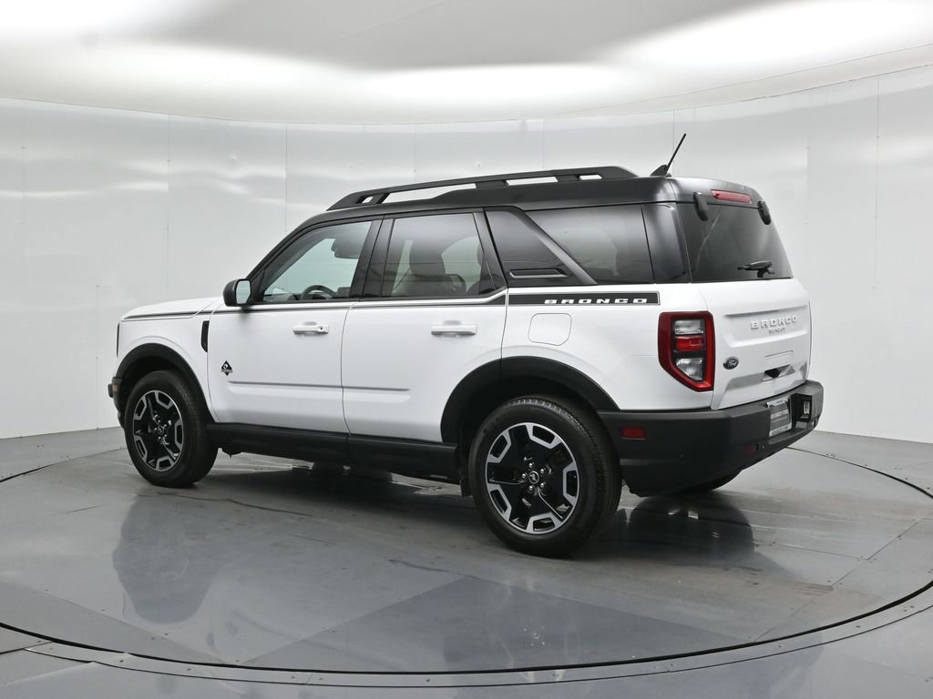 Certified 2024 Ford Bronco Sport Outer Banks w/ Topo Graphic Package AWD/4WD image 6