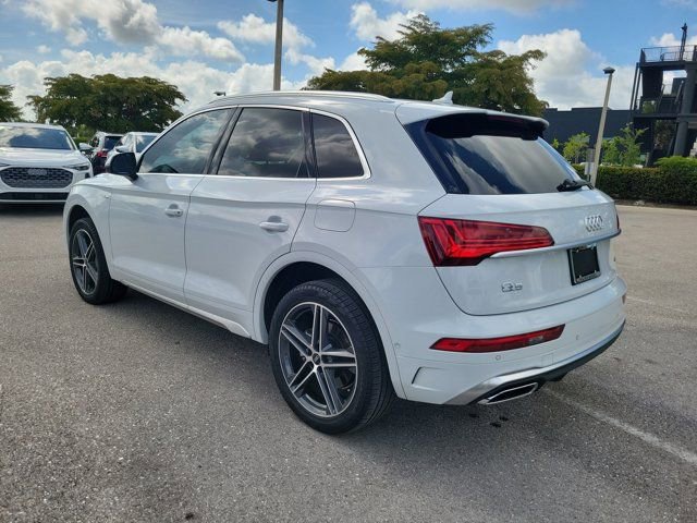 Certified 2024 Audi Q5 e Prestige w/ Prestige Package AWD/4WD image 5