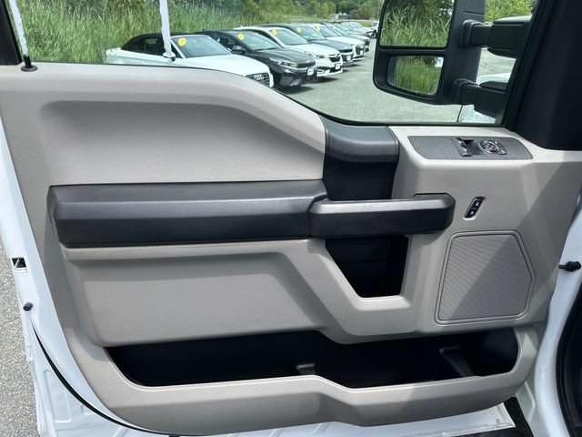 Used 2018 Ford F350 XL w/ Power Equipment Group AWD/4WD image 10