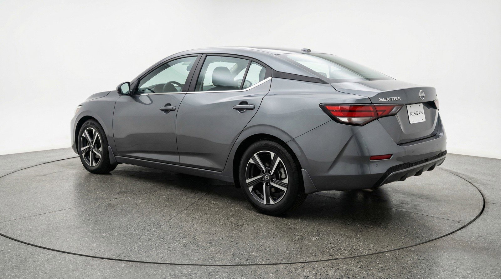 Used 2025 Nissan Sentra SV image 6