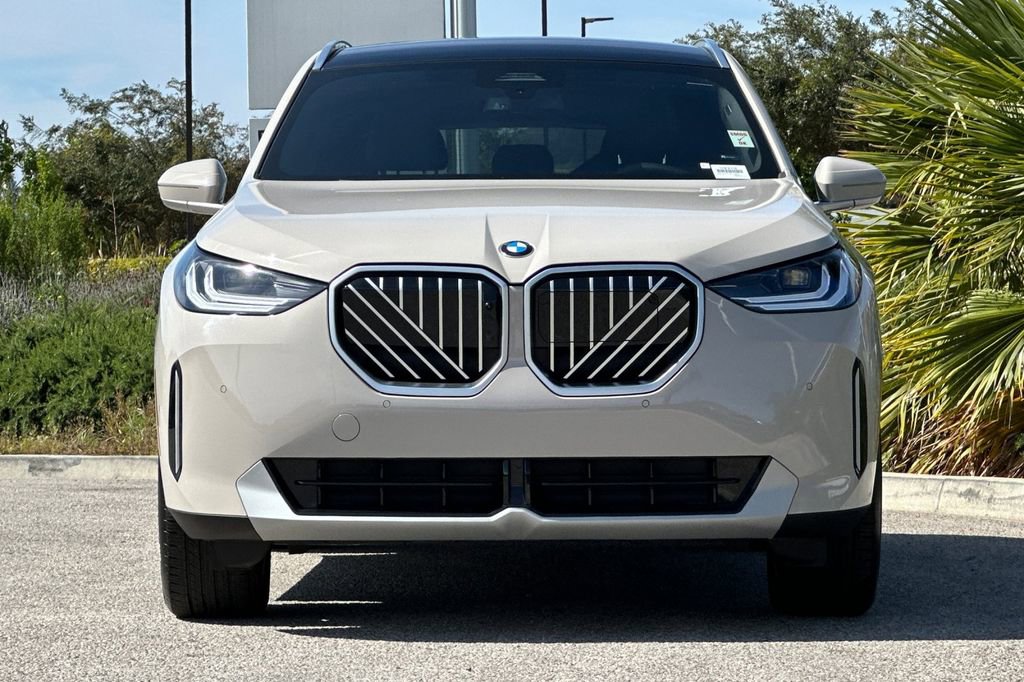 Used 2025 BMW X3 xDrive30i image 8