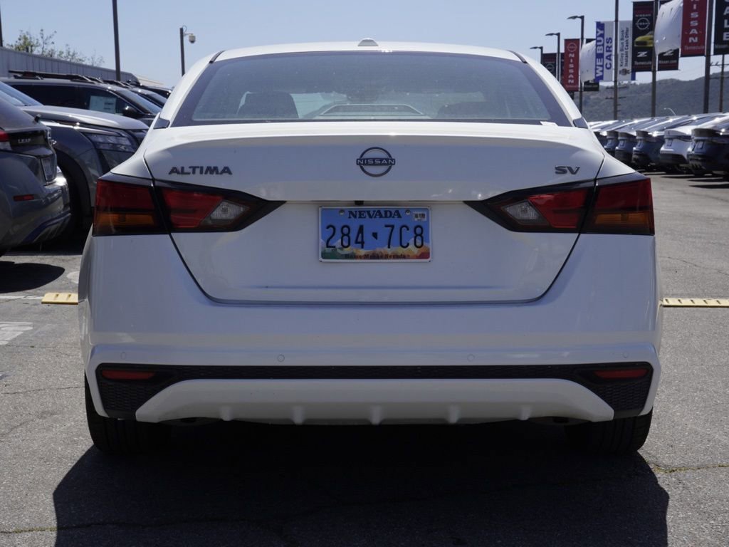 Certified 2024 Nissan Altima 2.5 SV FWD image 5