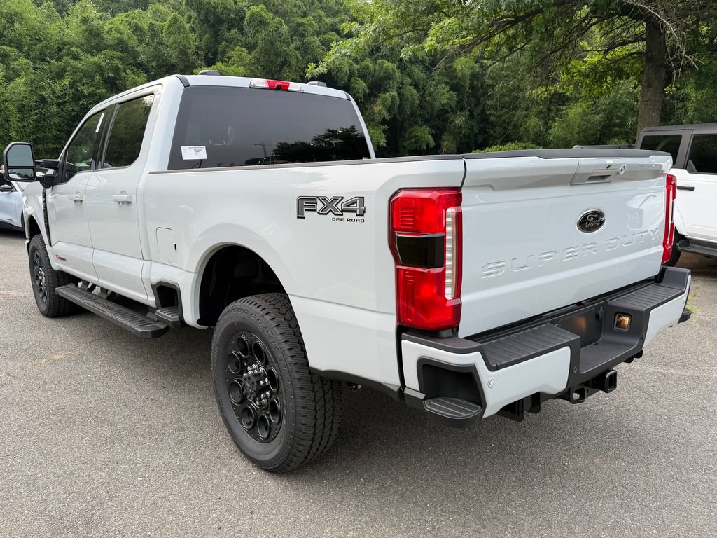 New 2026 Ford F250 Lariat w/ Black Appearance Package AWD/4WD image 4