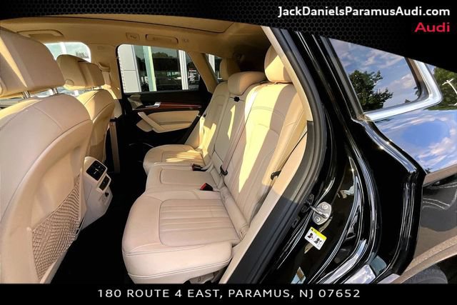 Certified 2023 Audi Q5 2.0T Premium w/ Convenience Package AWD/4WD image 18
