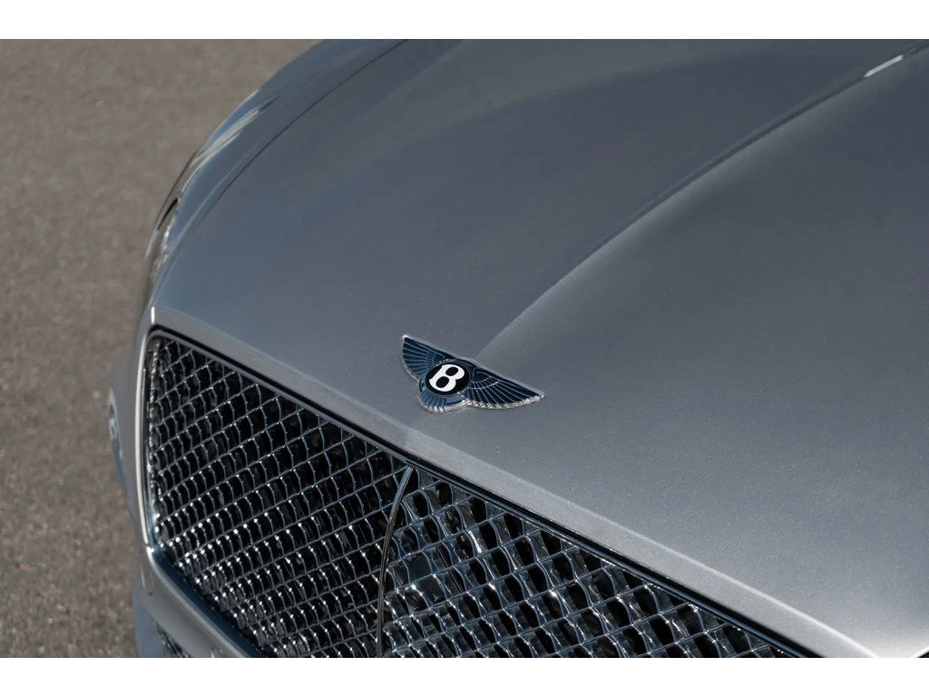 Used 2023 Bentley Continental GT V8 image 22