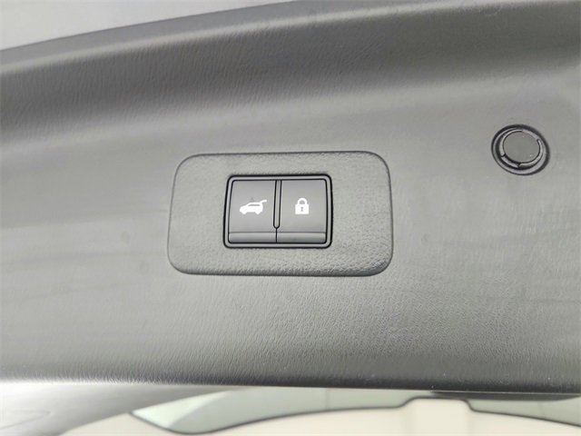 Used 2023 Nissan Armada Platinum w/ Captain's Chairs Package image 44