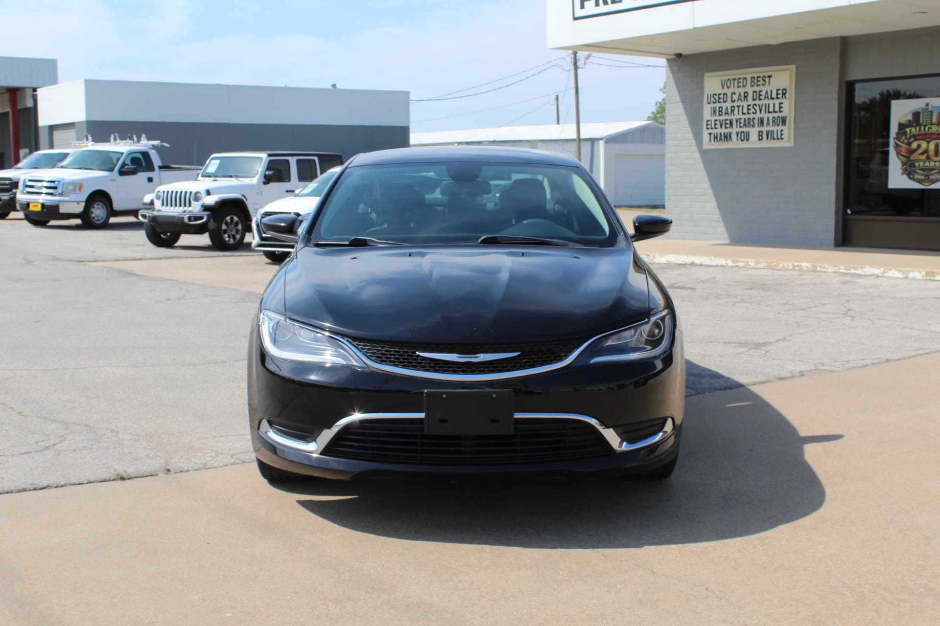 Used 2015 Chrysler 200 Limited FWD image 12