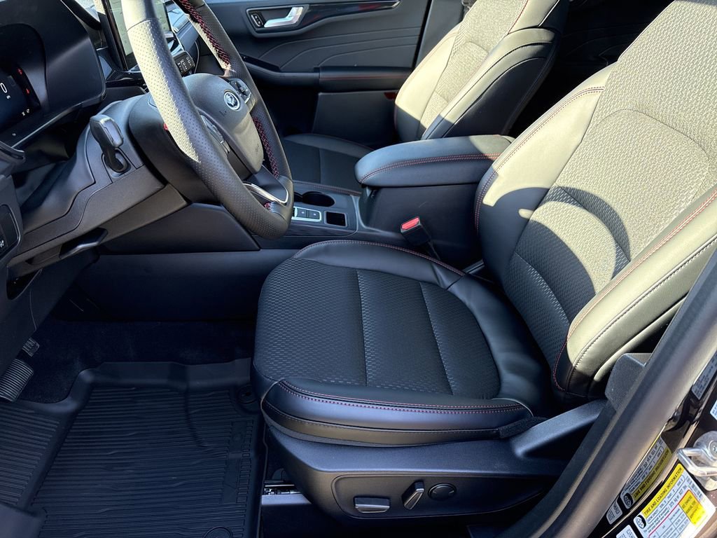 New 2026 Ford Escape ST-Line Select w/ Tech Pack #2 AWD/4WD image 9