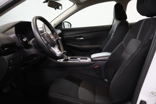 Used 2024 Nissan Sentra SV FWD image 11