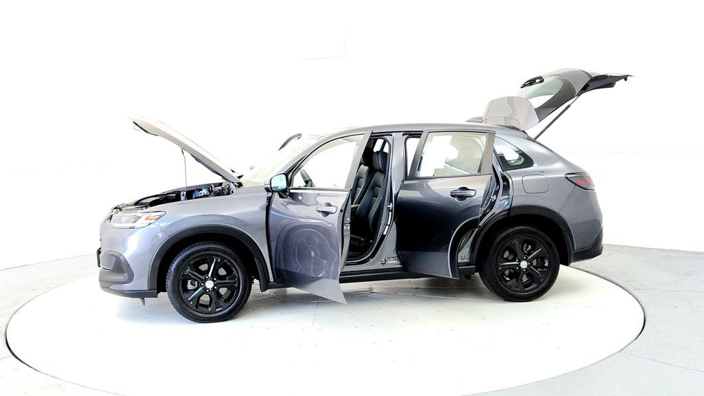 Used 2023 Honda HR-V LX image 10