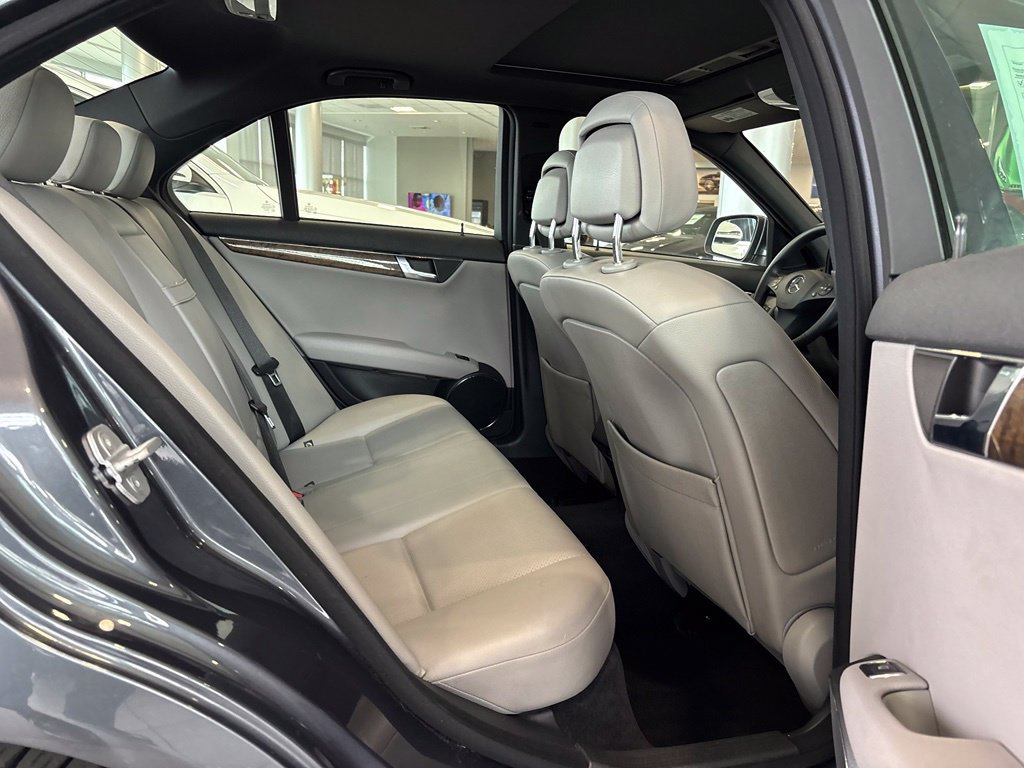 Used 2008 Mercedes-Benz C 350 Sport image 31