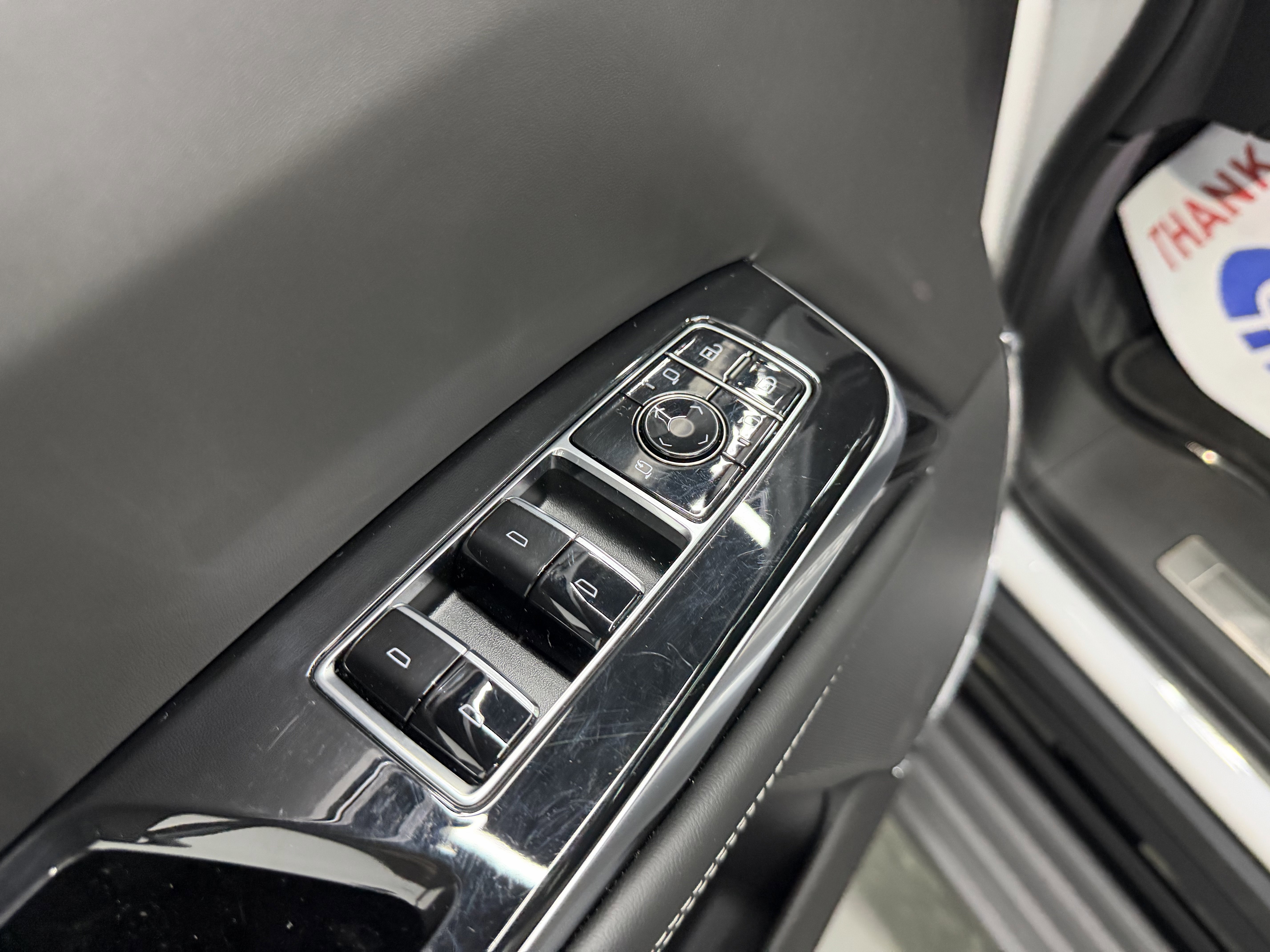 Used 2025 Cadillac Escalade Sport Platinum w/ LPO, ONYX Package image 13