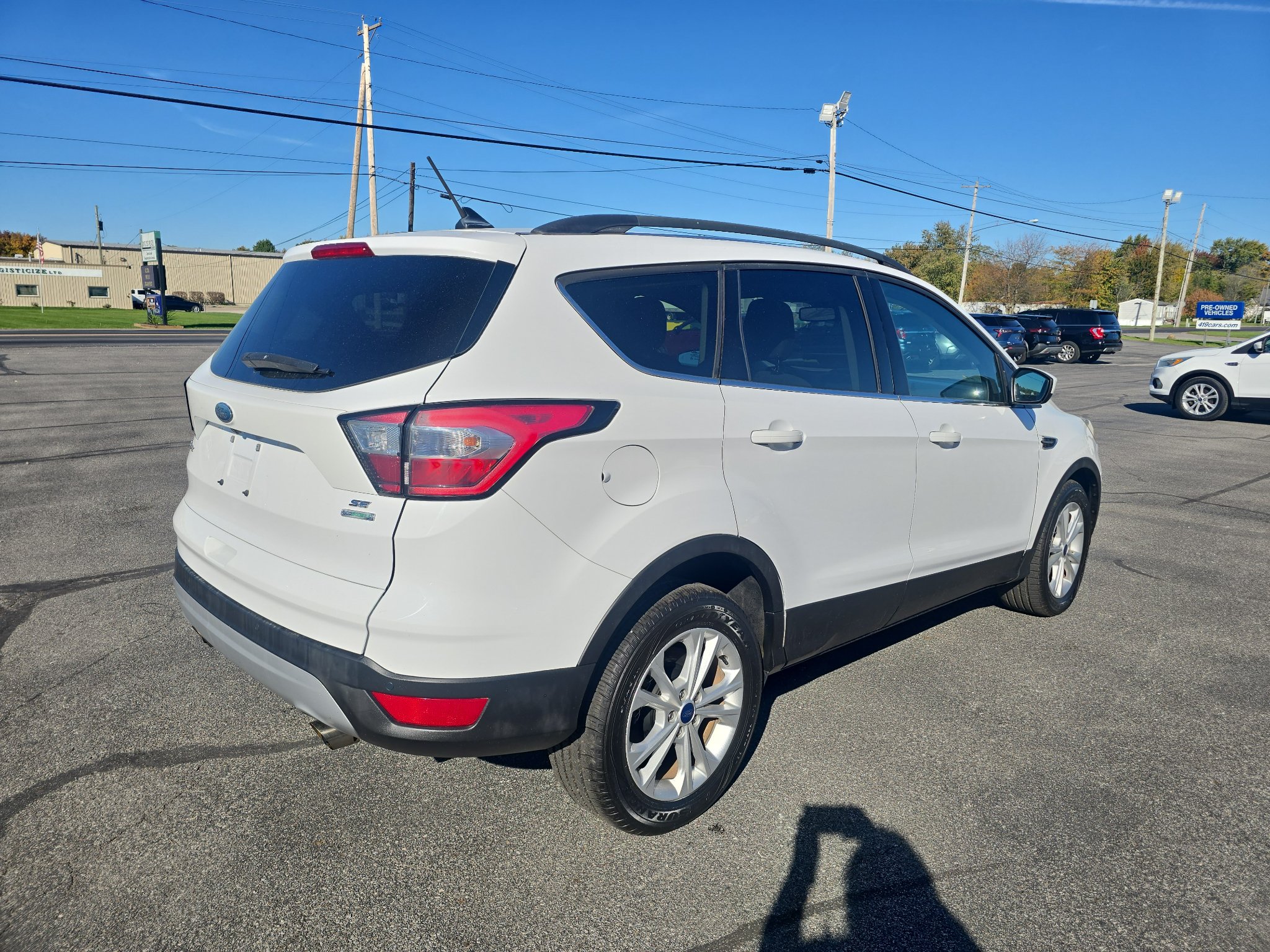 Used 2018 Ford Escape SE w/ Ford Safe & Smart Package FWD image 6