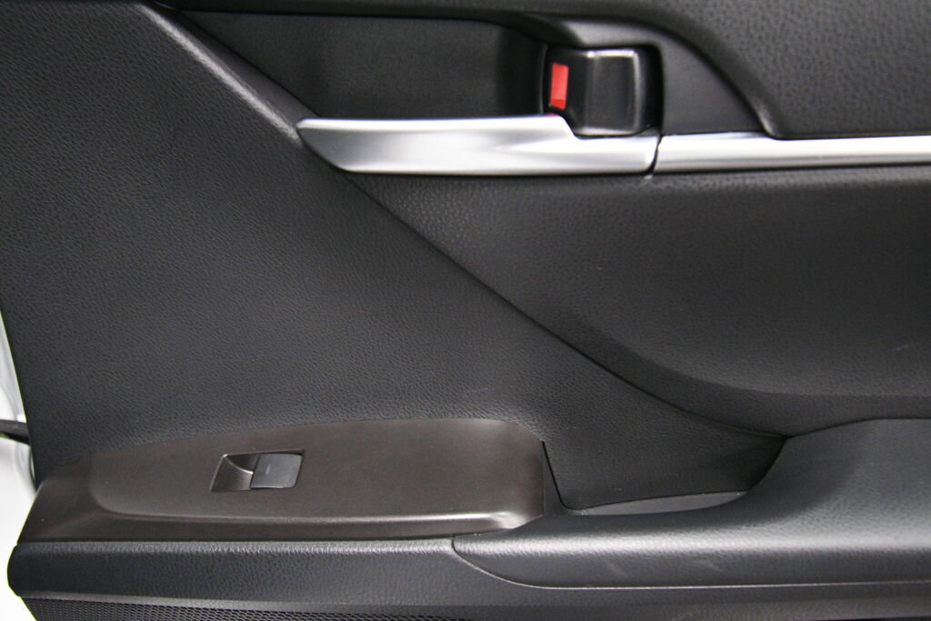 Certified 2024 Toyota Camry LE image 23