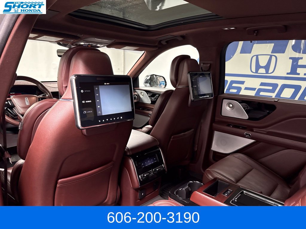 Used 2022 Lincoln Aviator Black Label Grand Touring w/ Class IV Trailer Tow Package AWD/4WD image 30