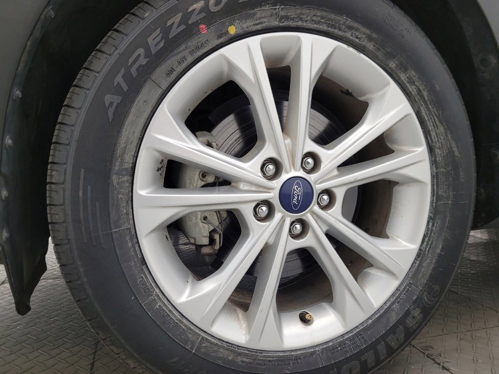 Used 2018 Ford Escape SE image 31