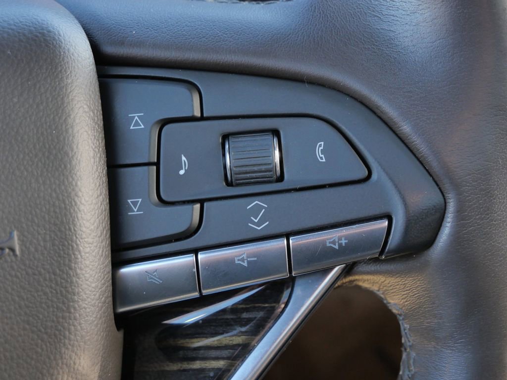 Used 2022 Cadillac Escalade ESV Sport w/ Touring Package image 40