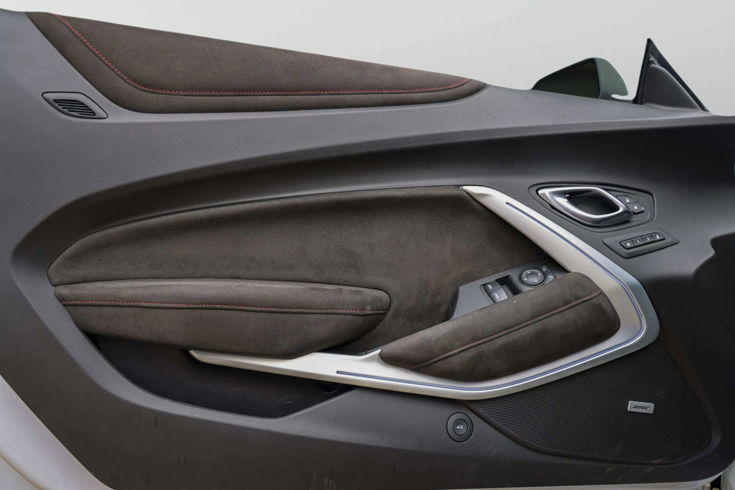 Used 2019 Chevrolet Camaro ZL1 image 14