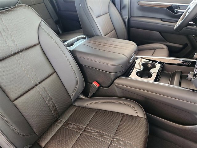New 2026 Chevrolet Suburban High Country image 11