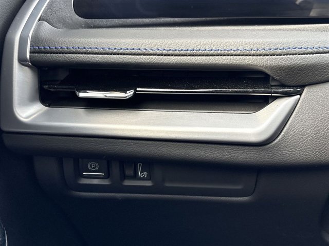 Certified 2025 Cadillac XT4 Sport image 18