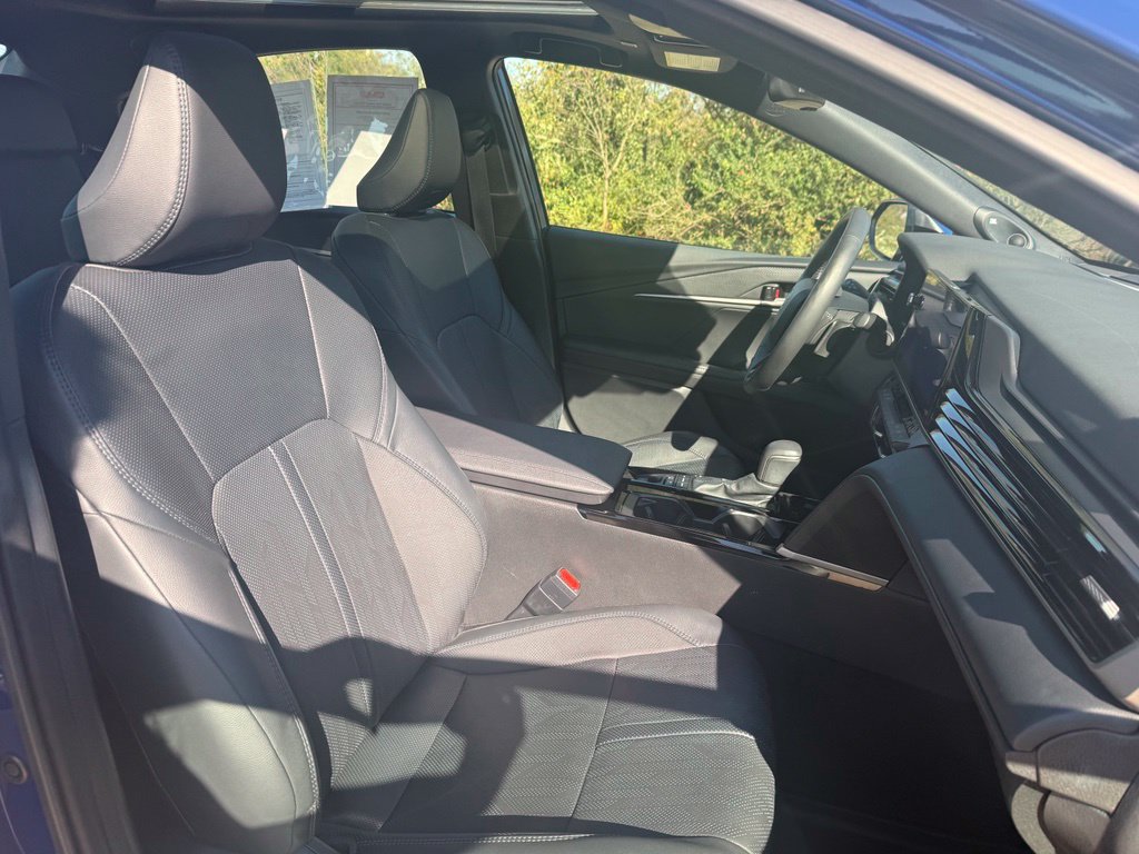 Used 2025 Toyota Camry XSE w/ Premium Plus Package FWD image 21