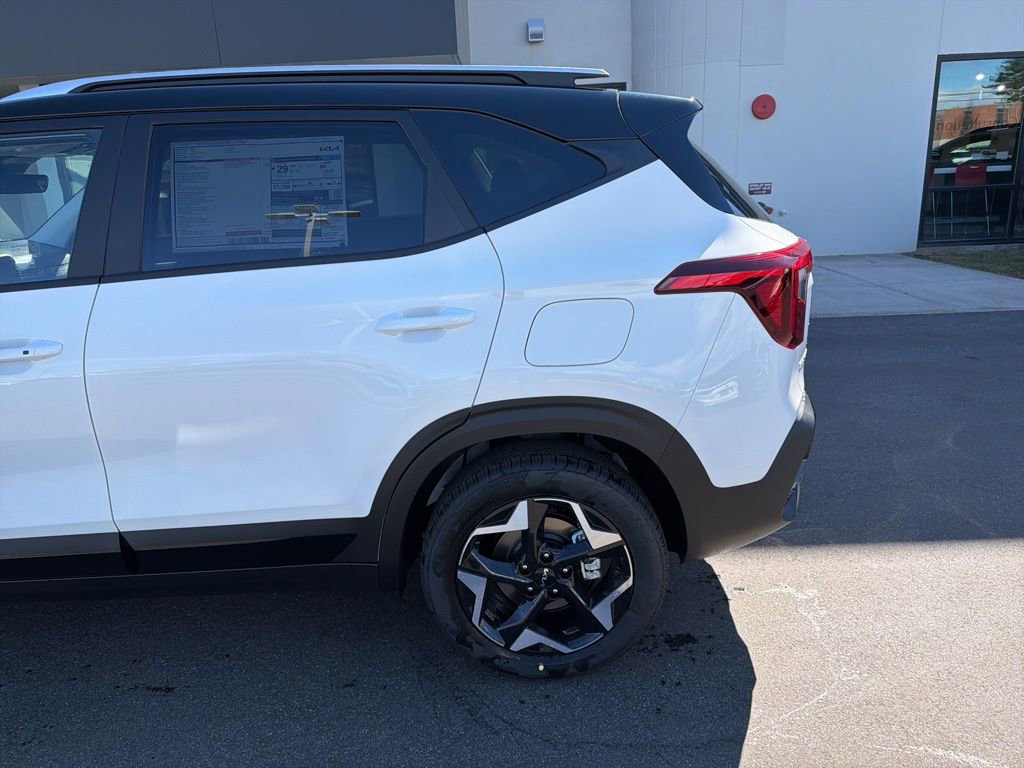 New 2026 Kia Seltos S image 9