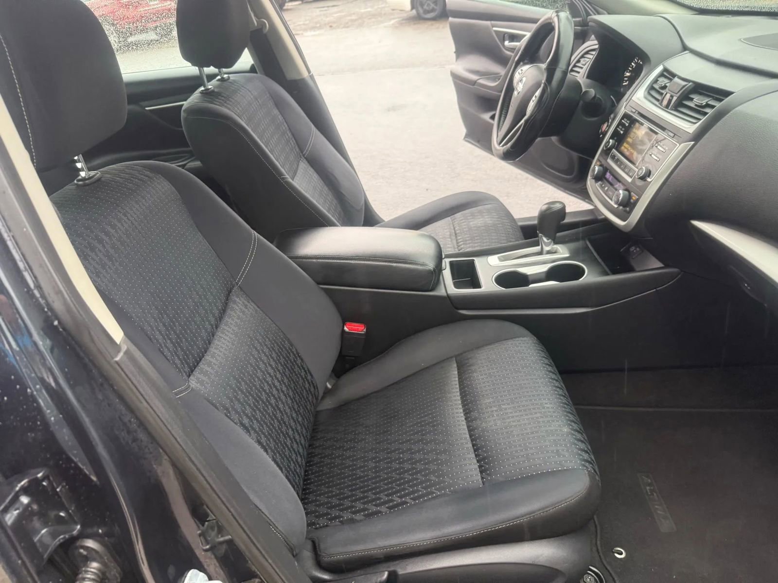 Used 2017 Nissan Altima 2.5 SV image 15