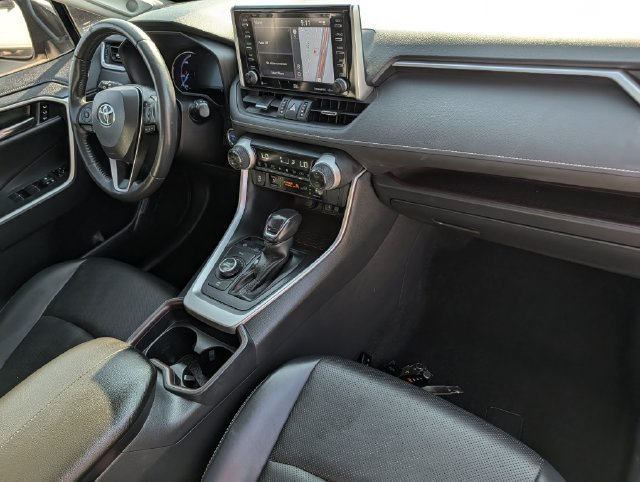 Used 2020 Toyota RAV4 Limited w/ Limited Grade Weather Package AWD/4WD image 33