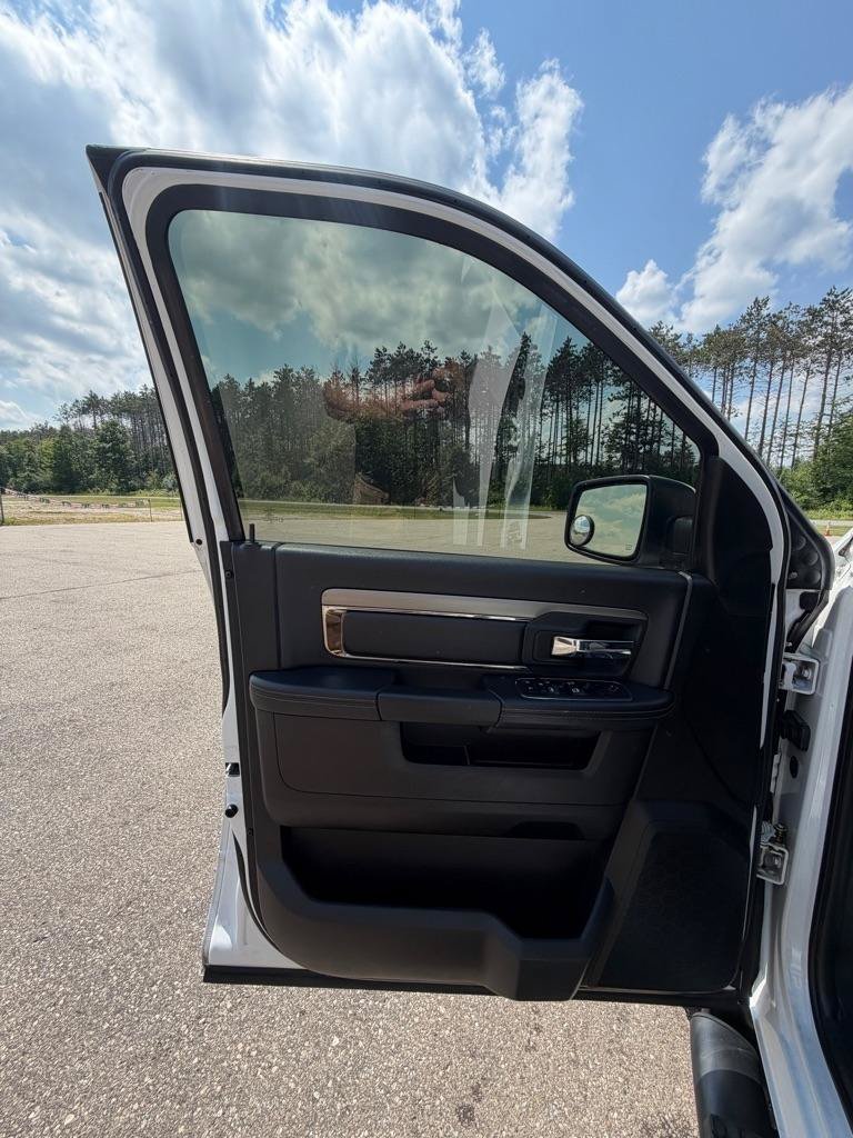 Used 2014 RAM 1500 Sport w/ Sport Premium Group AWD/4WD image 13