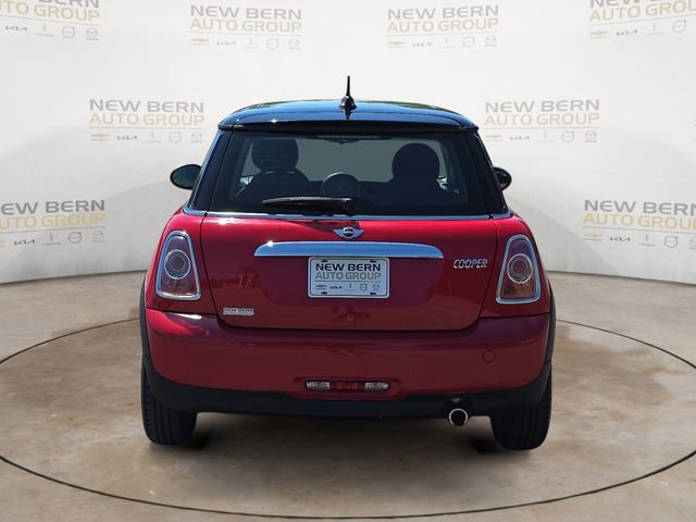 Used 2011 MINI Cooper Hardtop FWD image 4