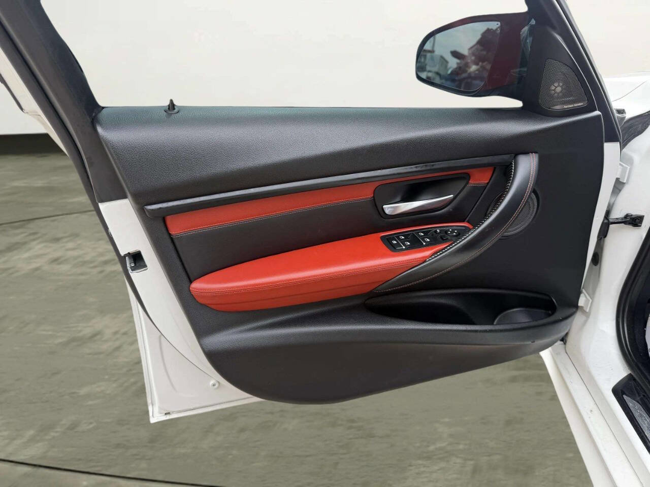 Used 2018 BMW M3 image 11