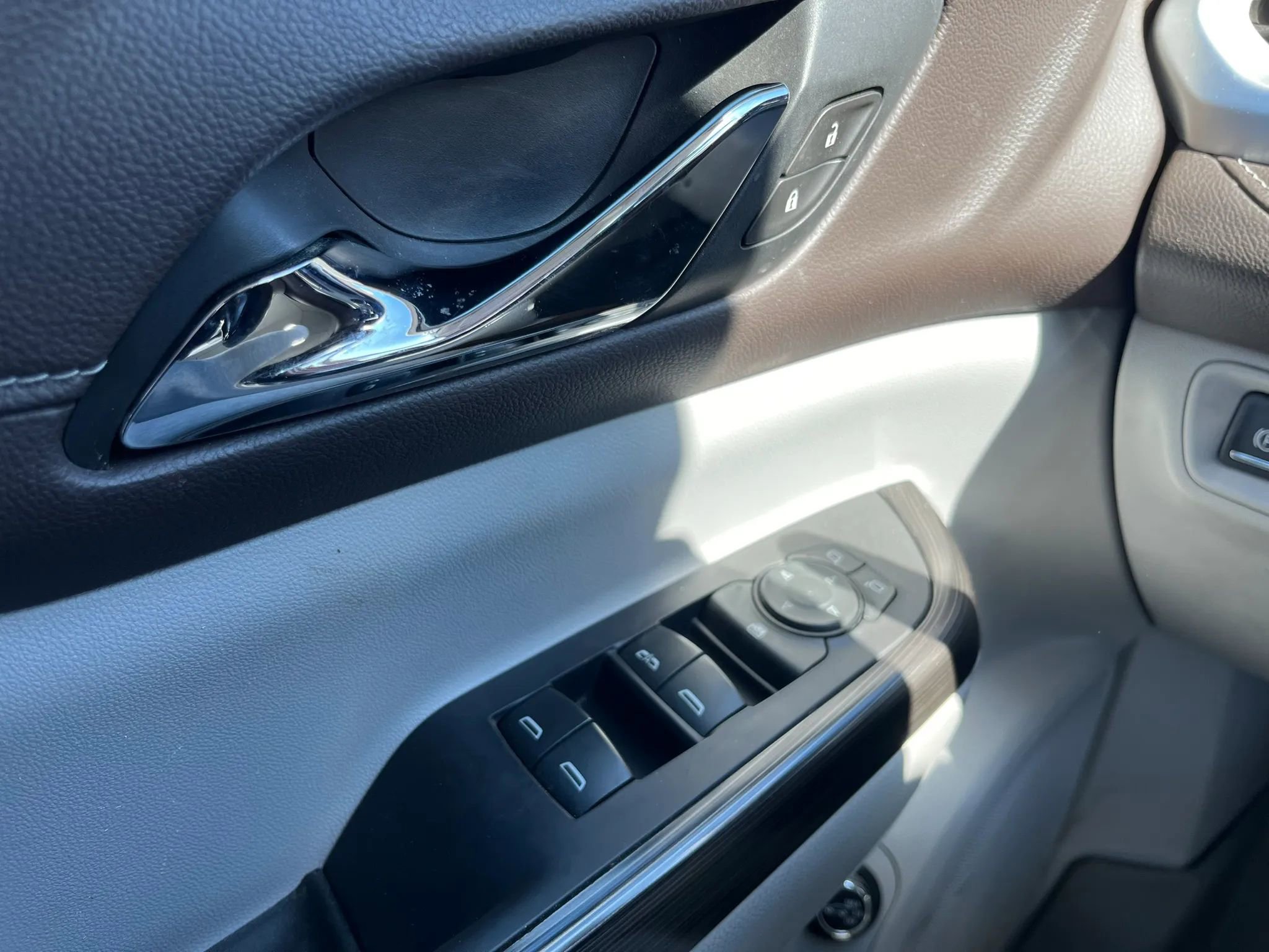 Used 2019 GMC Acadia SLT image 27