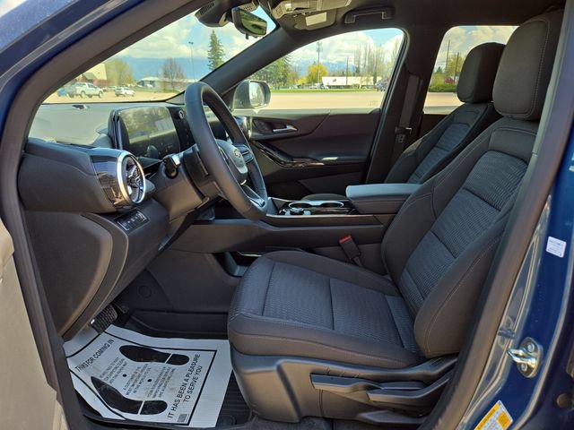 New 2026 Chevrolet Equinox LT w/ Safety and Technology Package AWD/4WD image 2