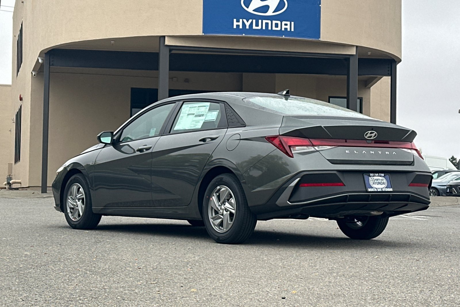 New 2026 Hyundai Elantra SE FWD image 6