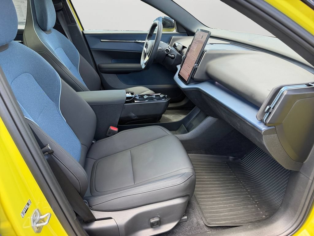 Certified 2025 Volvo EX30 Ultra AWD/4WD image 8