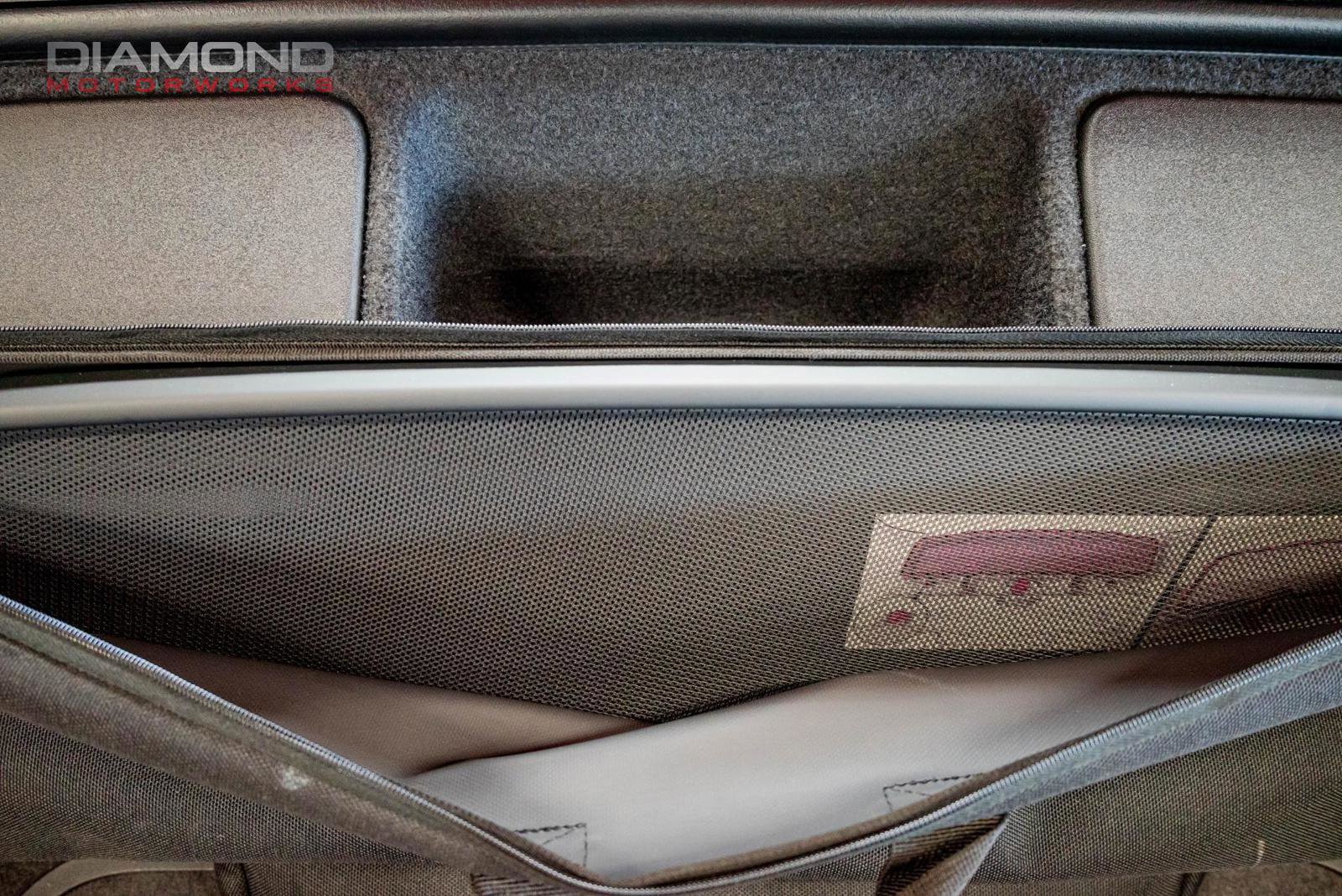 Used 2018 Audi R8 V10 w/ Carbon Exterior Package image 91