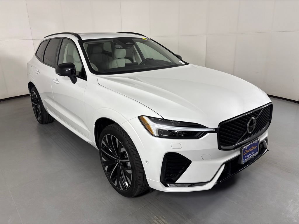 Used 2026 Volvo XC60 B5 Ultra AWD/4WD image 2