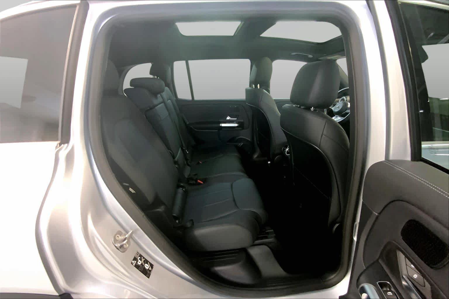Used 2024 Mercedes-Benz EQB 300 4MATIC w/ Winter Package image 19