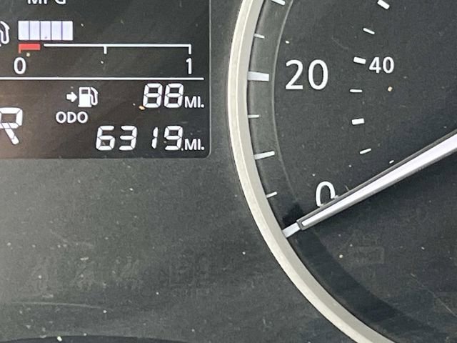 Certified 2025 Nissan Kicks Play S FWD image 36