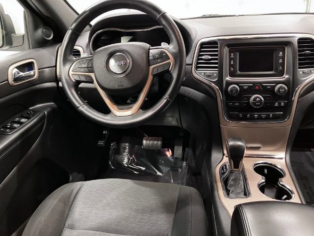 Used 2017 Jeep Grand Cherokee Laredo image 13