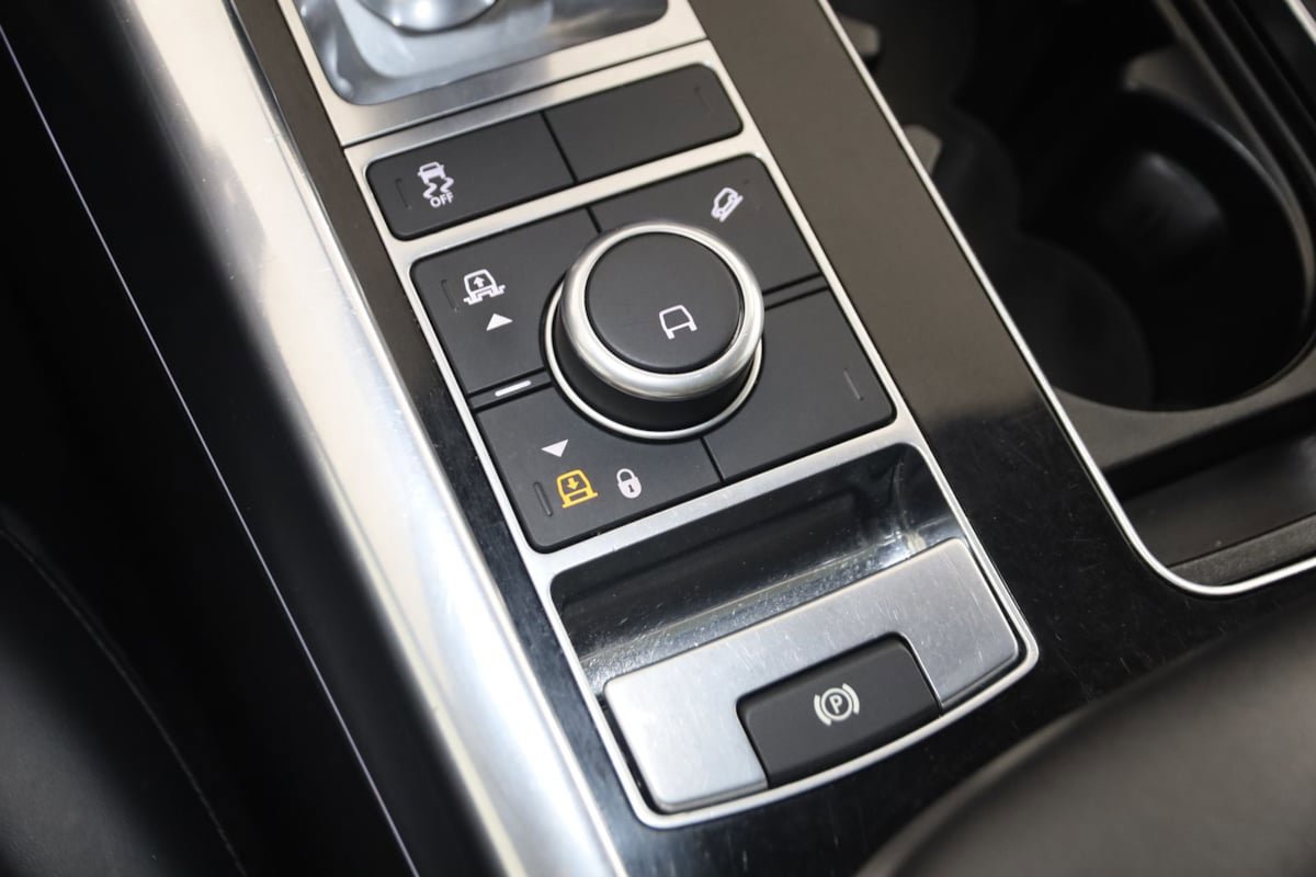 Used 2021 Land Rover Range Rover Sport HSE Silver Edition image 28