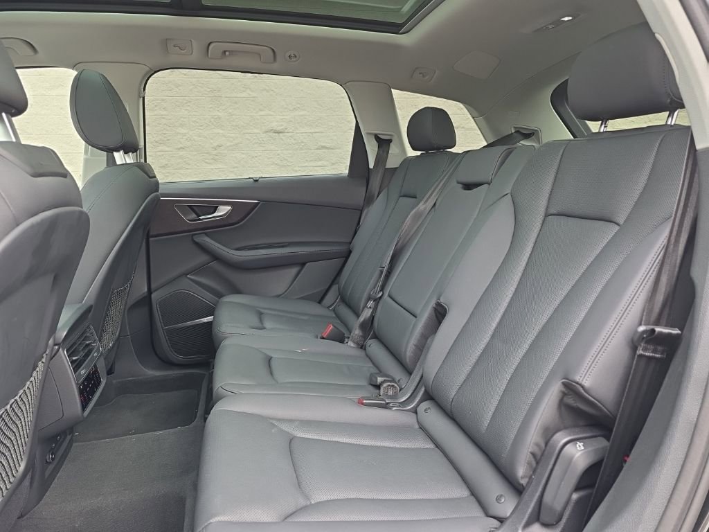 Used 2024 Audi Q7 3.0T Premium Plus w/ Premium Plus Package image 17
