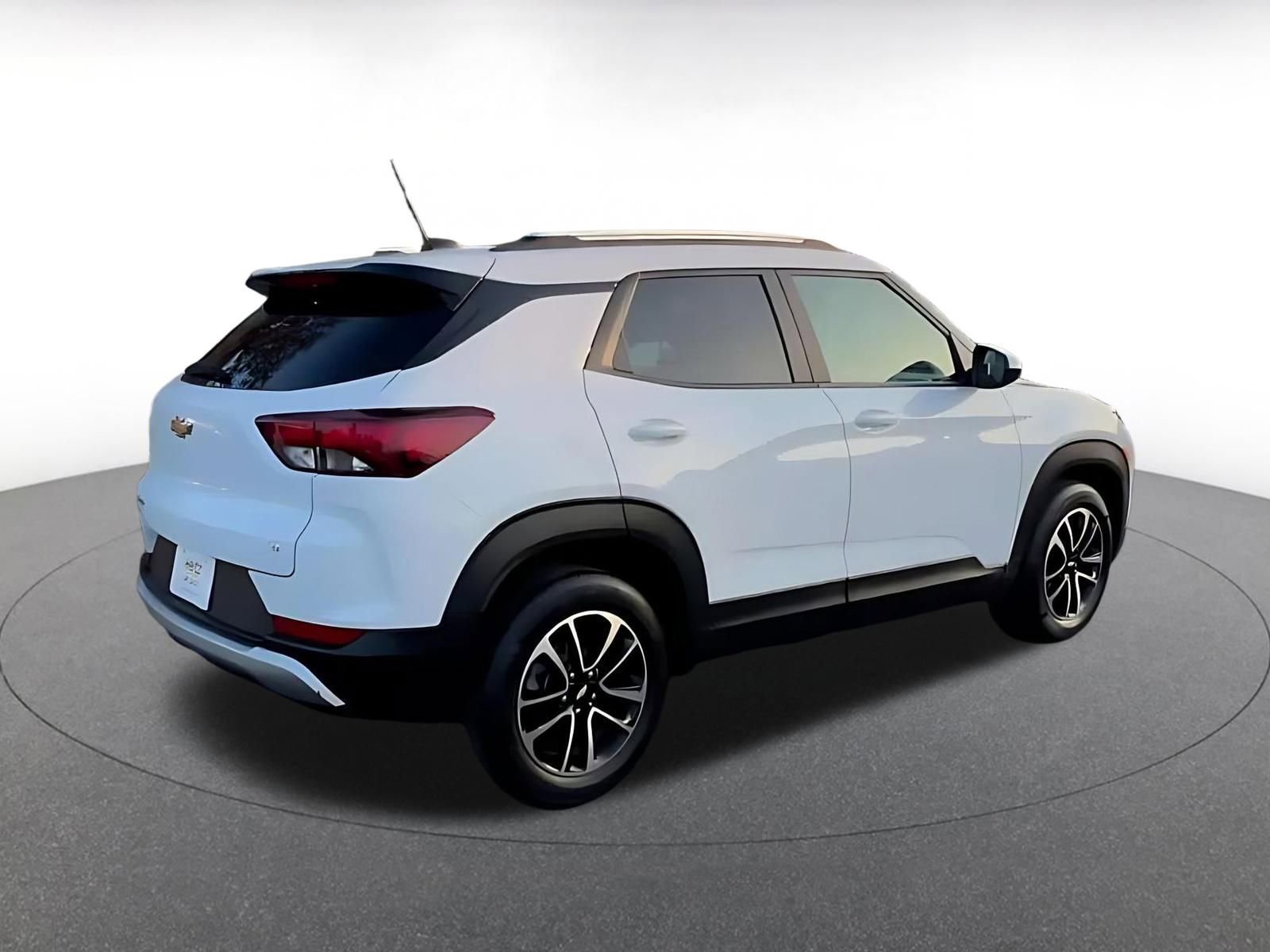 Used 2025 Chevrolet TrailBlazer LT image 14